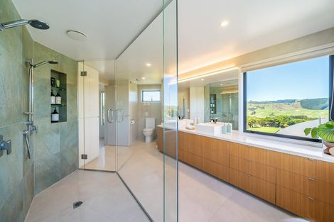 Photo of property in 3 Coroglen Rise, Pukerua Bay, 5026