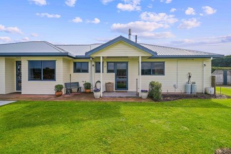 Photo of property in 295 Turuturu Road, Hawera, 4674