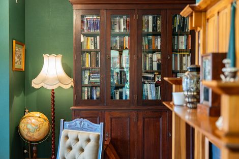 Photo of property in 1 Howard Street, Macandrew Bay, Dunedin, 9014