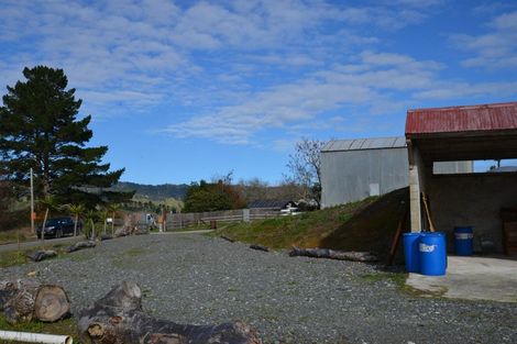 Photo of property in 11 Gribbon Road, Mahoenui, 3978