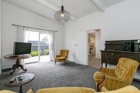 Photo of property in 3/209 Mcleod Street, Camberley, Hastings, 4120