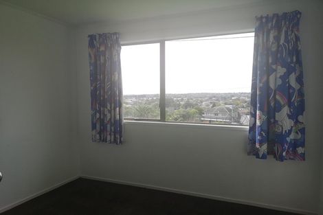 Photo of property in 70 Hillside Road, Mount Wellington, Auckland, 1062