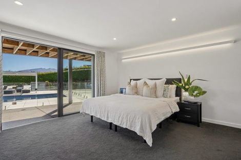 Photo of property in 314 Beacon Point Road, Wanaka, 9305
