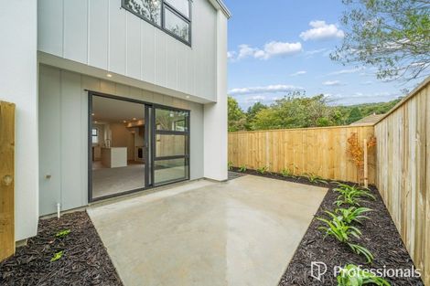 Photo of property in 31 Wainuiomata Road, Wainuiomata, Lower Hutt, 5014