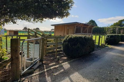 Photo of property in 46 North Manakau Road, Manakau, Levin, 5573