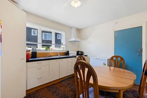 Photo of property in 143 Olliviers Road, Phillipstown, Christchurch, 8011