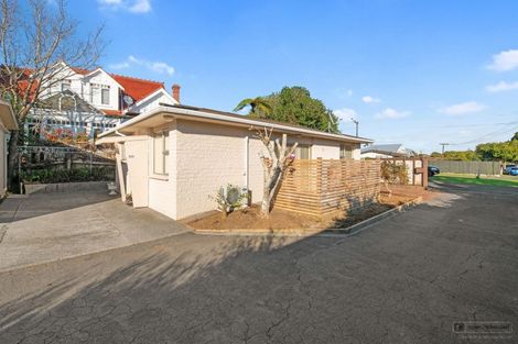 Photo of property in 65 Victoria Road, New Plymouth, 4310
