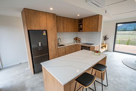 Photo of property in 191 Burdon Loop, Lake Hawea, 9382