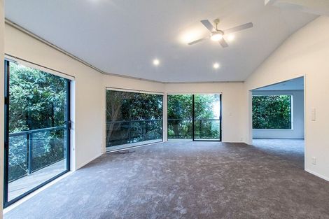 Photo of property in 11 Gray Crescent, Torbay, Auckland, 0630
