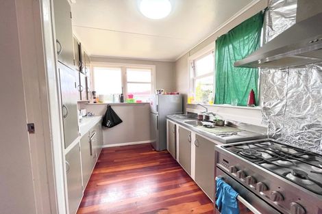 Photo of property in 4a Shoreham Street, Avondale, Auckland, 0600