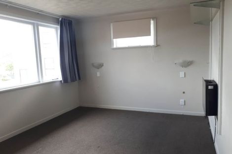 Photo of property in 11 Preston Avenue, Henderson, Auckland, 0610