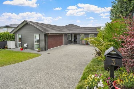 Photo of property in 3 Boocock Crescent, Orewa, 0931