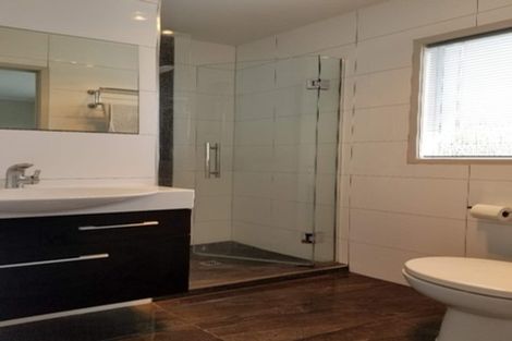 Photo of property in 44 Forrest Hill Road, Forrest Hill, Auckland, 0620