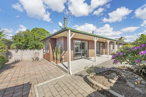 Photo of property in 1 Pandora Place, Welcome Bay, Tauranga, 3112