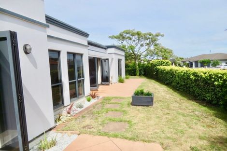 Photo of property in 2 Havana Key, Papamoa Beach, Papamoa, 3118