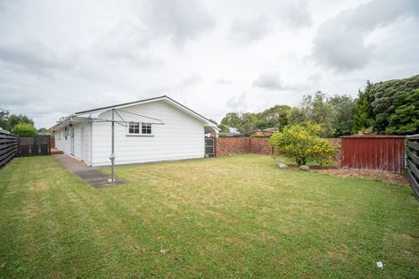 Photo of property in 1 Rakino Place, Awapuni, Palmerston North, 4412