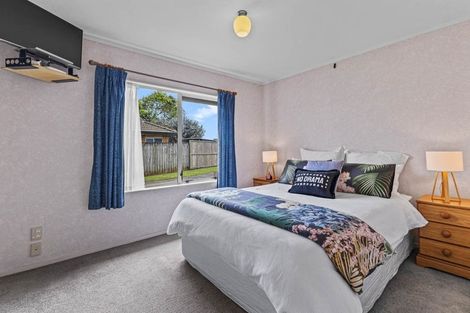 Photo of property in 27 Rosemead Place, Randwick Park, Auckland, 2105