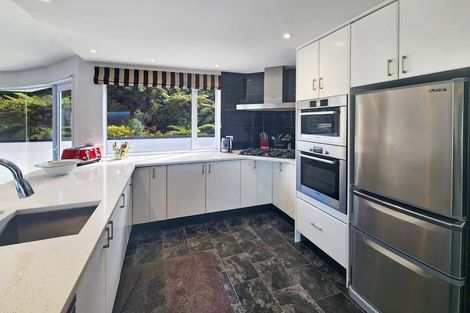 Photo of property in 75 Viewmont Drive, Harbour View, Lower Hutt, 5010