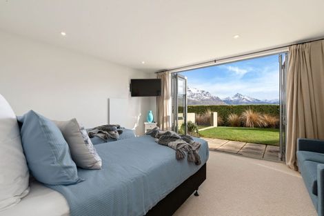 Photo of property in The Woods, 5/12 Dublin Street, Queenstown, 9300