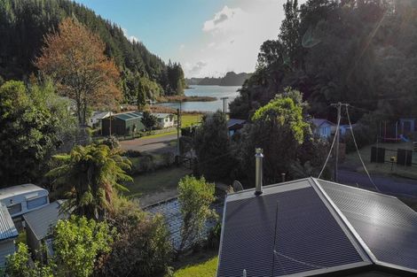 Photo of property in 40 Tombleson Road, Lake Rotoma, Rotorua, 3074