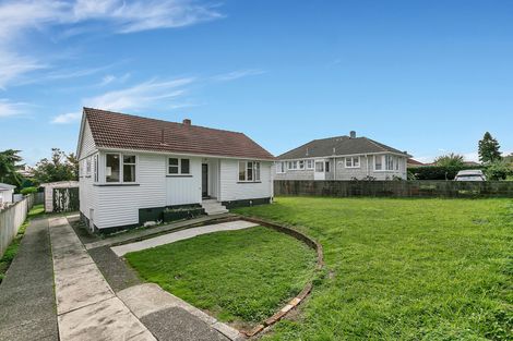 Photo of property in 97 Hillsborough Road, Hillsborough, Auckland, 1042