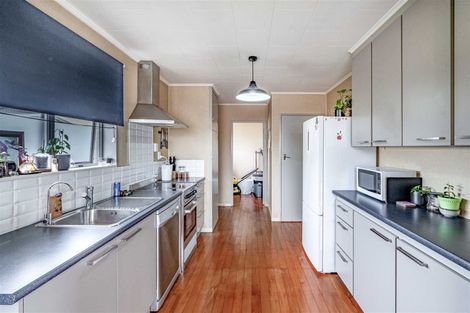 Photo of property in 77 O'byrne Place, Waikiwi, Invercargill, 9810