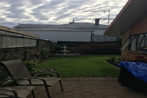 Photo of property in 2b Brookesmith Drive, Waiuku, 2123