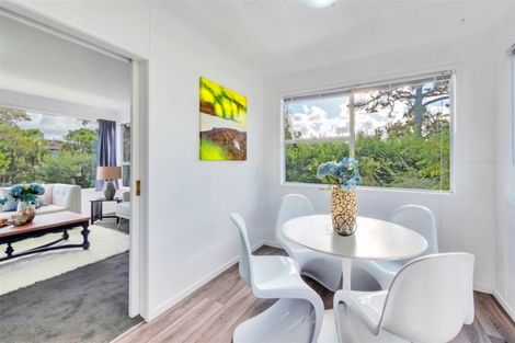 Photo of property in 28 Mawney Road, Henderson, Auckland, 0610