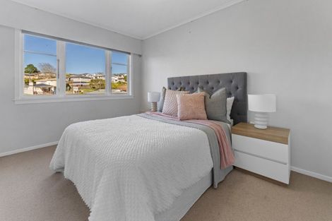 Photo of property in 16 Kenmore Street, Westown, New Plymouth, 4310