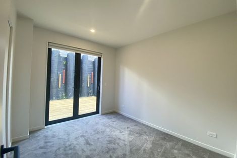 Photo of property in 2 Puihi Crescent, Massey, 0614