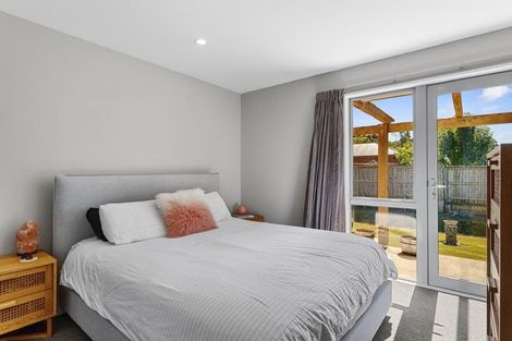 Photo of property in 2 Stonebridge Lane, Oxford, 7430