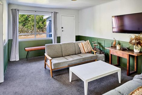 Photo of property in 25 Paekakariki Hill Road, Pauatahanui, Porirua, 5381