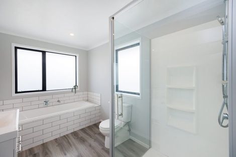 Photo of property in 40 View Road, Halcombe, 4779