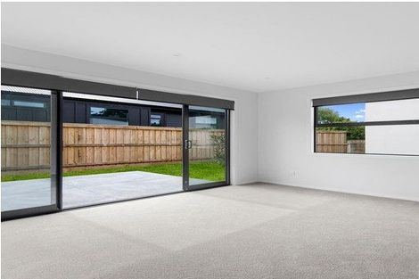 Photo of property in 2/78 Sandwich Road, Saint Andrews, Hamilton, 3200