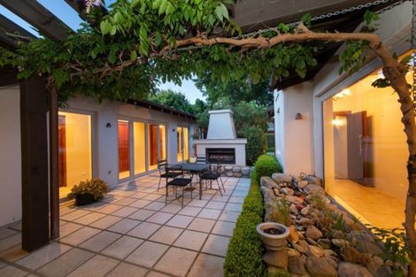 Photo of property in 12 Pastoral Lane, Hokowhitu, Palmerston North, 4410