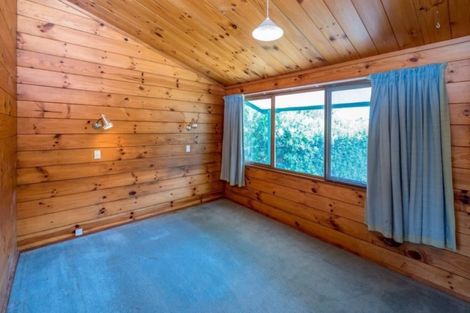 Photo of property in 30 Field Way, Waikanae Beach, Waikanae, 5036