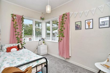 Photo of property in 2 Swynford Lane, Spreydon, Christchurch, 8024