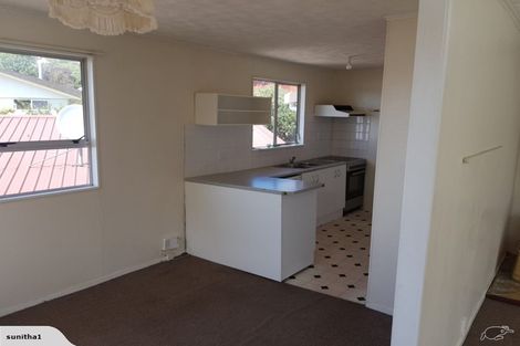 Photo of property in 4 Tacitus Place, Totara Vale, Auckland, 0629