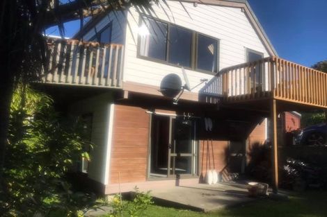 Photo of property in 76 Seaview Road, Paremata, Porirua, 5024