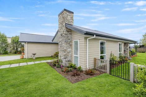 Photo of property in 70 Parekaawa Drive, Motuoapa, Turangi, 3382