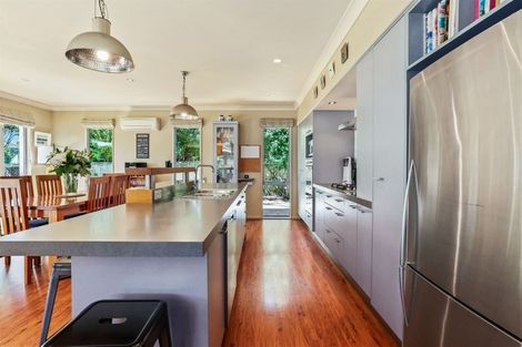 Photo of property in 296 Gardiners Road, Harewood, Christchurch, 8051