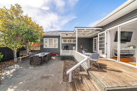 Photo of property in 25 Field Street, Silverstream, Upper Hutt, 5019