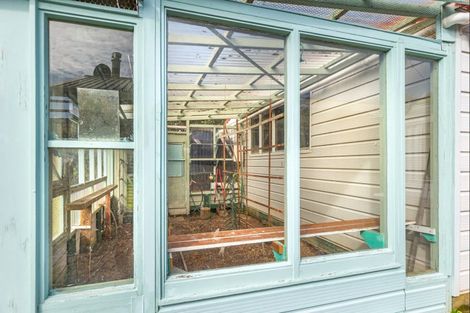 Photo of property in 218 Hokio Beach Road, Levin, 5571