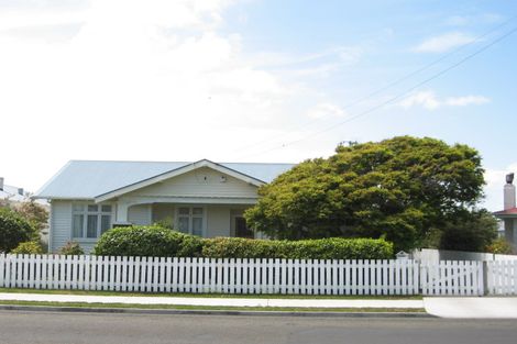 Photo of property in 20 College Street, College Estate, Whanganui, 4500