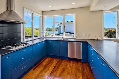 Photo of property in 8 Kiriwai Road, Paremata, Porirua, 5024