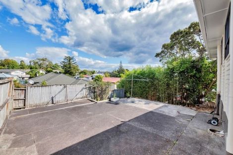 Photo of property in 1/16 Peach Road, Glenfield, Auckland, 0629