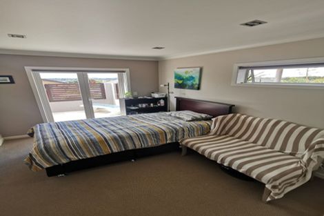 Photo of property in 67 San Valentino Drive, Henderson, Auckland, 0612