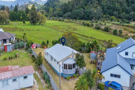 Photo of property in 128 Hampton Road, Whangamata, 3620