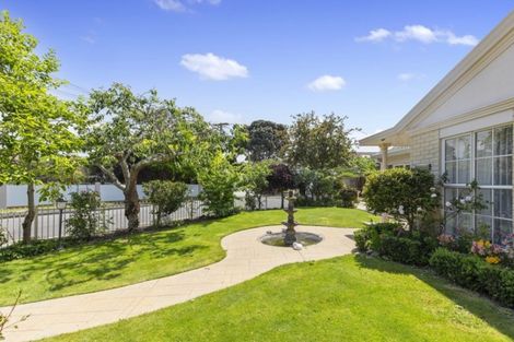 Photo of property in 6 Saint Andrews Grove, Boulcott, Lower Hutt, 5010