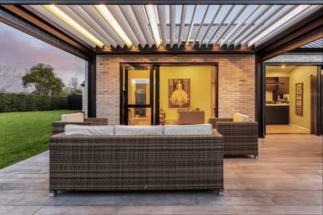 Photo of property in 8 Tiaki Lane, Matakana, 0985